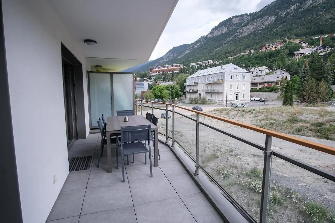 Superb Apt With Balcony In Briancon Apartment